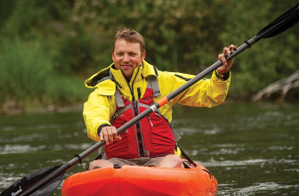 Best Kayak Paddles Reviews in 2022 – TOP Picks and Buyer’s Guide